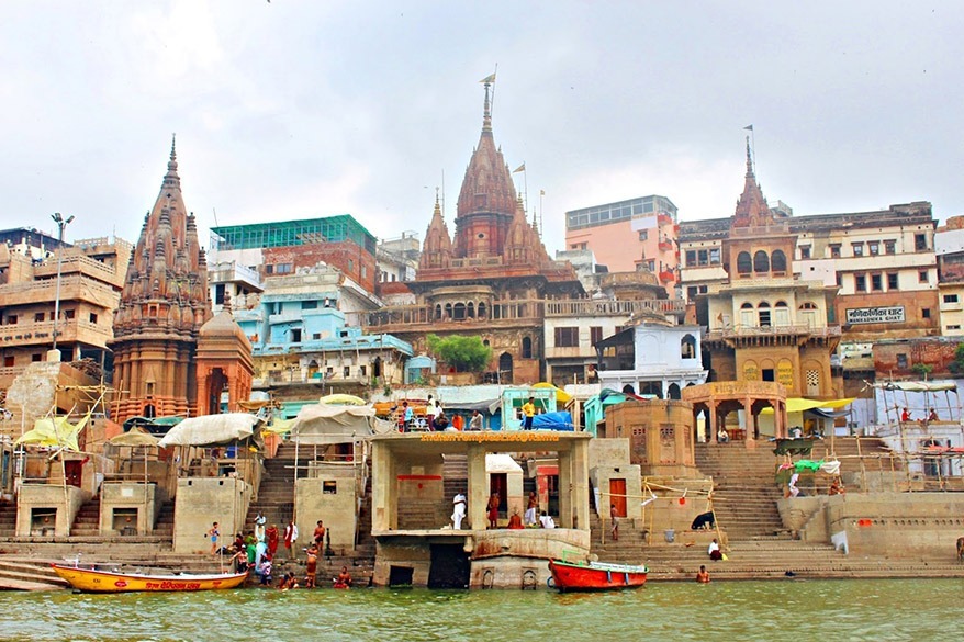 Book Sightseeing in Varanasi | Book Sightseeing in Varanasi For Family 1 Book Sightseeing in Varanasi – Top Attractions for First-Time Travelers