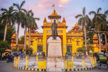 Kashi Vishwanath Temple in Varanasi – famous Shiva temple in Kashi travel guide